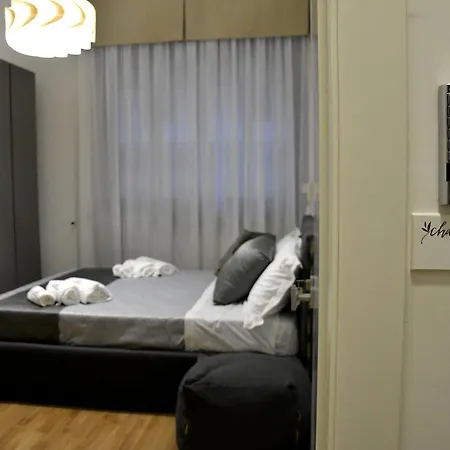 לינה וארוחת בוקר Les 3 4*