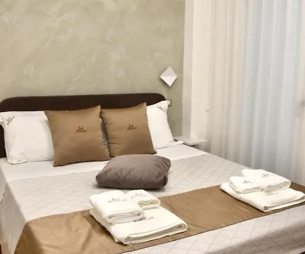 Les 3 Bed & Breakfast 4*